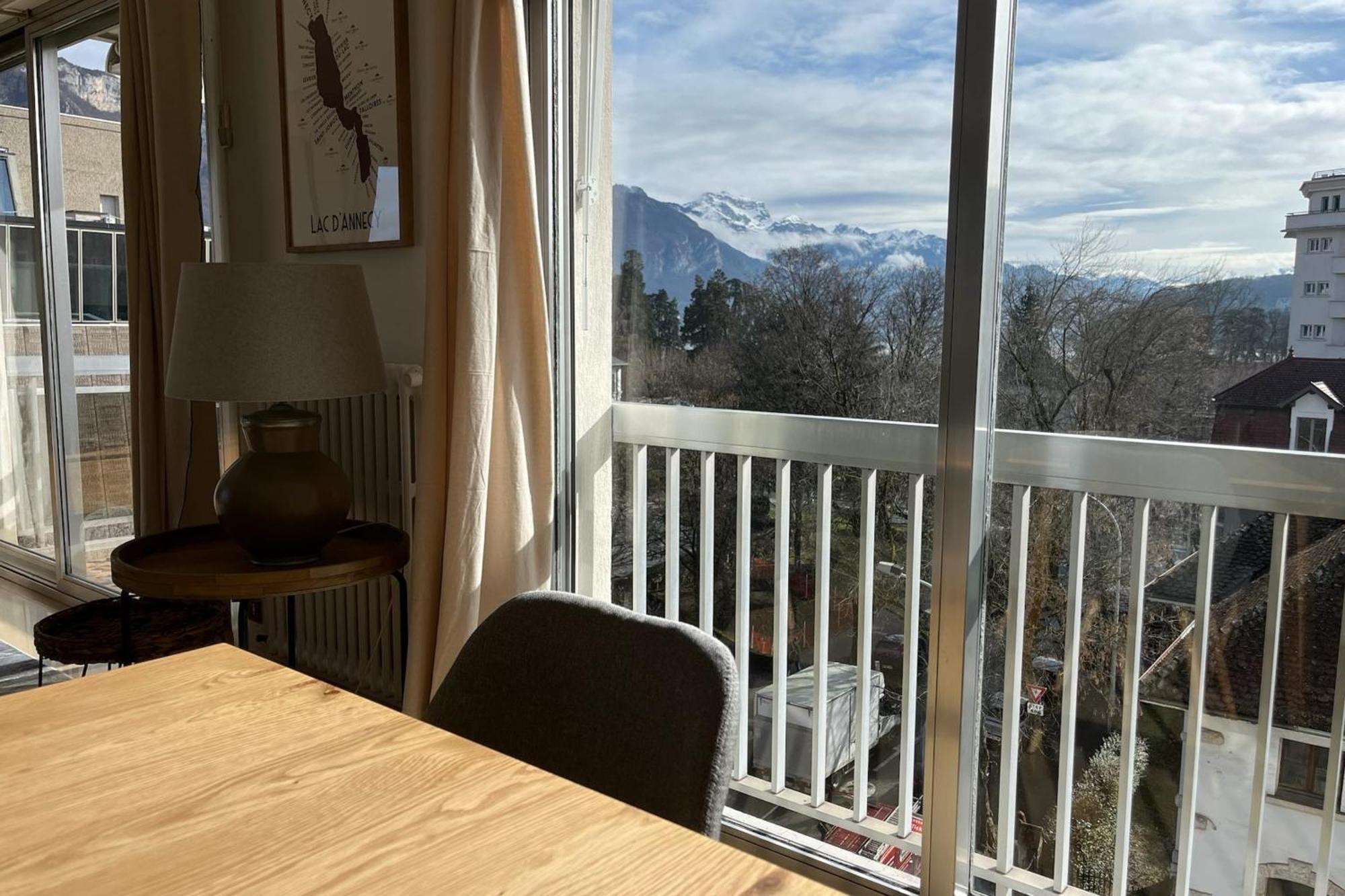 Tournette-Comfortable And Quiet Luxury Apartment Анси Экстерьер фото